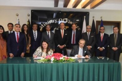 IFC, Bank Alfalah sign first $100 million Diversified Payment Rights financing deal